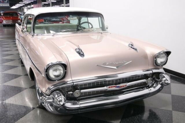 Chevrolet Bel Air/150/210 1957 image number 18