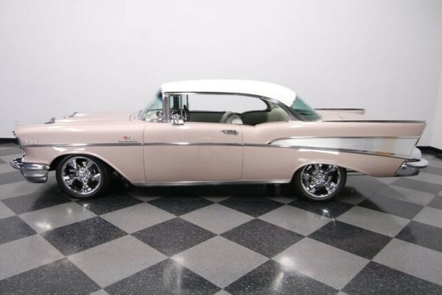 Chevrolet Bel Air/150/210 1957 image number 2