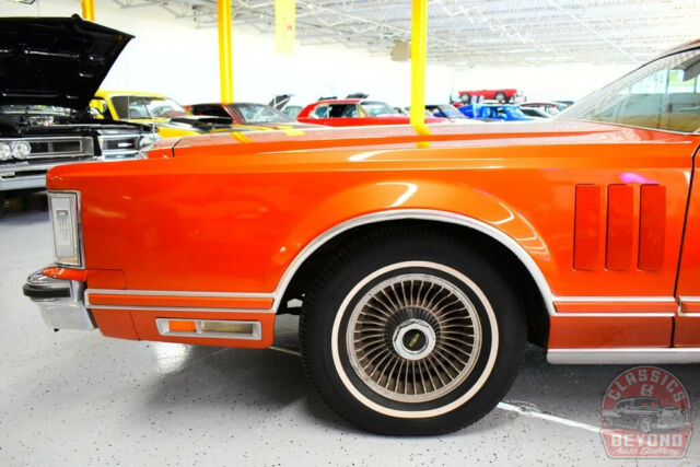 Lincoln Continental 1977 image number 33