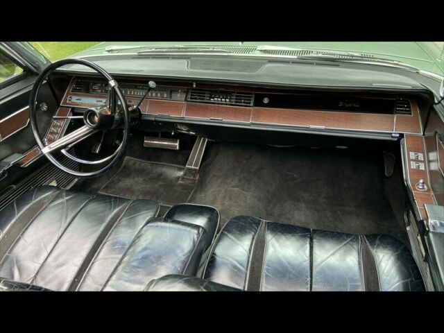 Chrysler Imperial 1967 image number 39