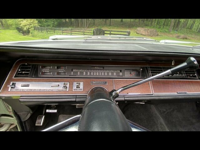 Chrysler Imperial 1967 image number 43