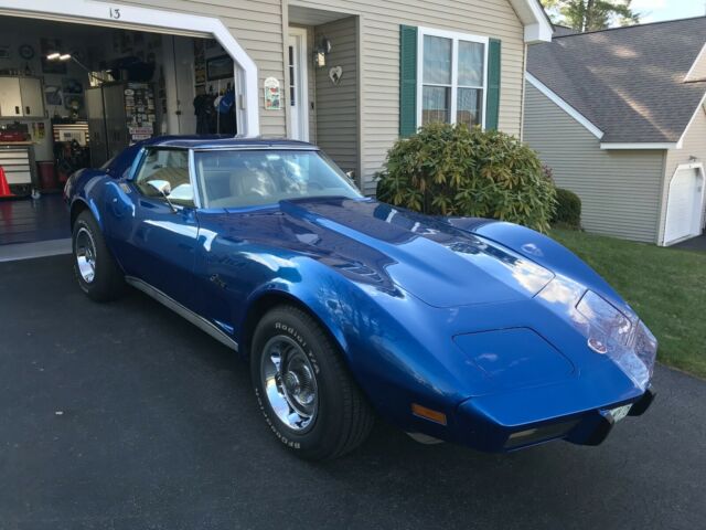 Chevrolet Corvette 1976 image number 0