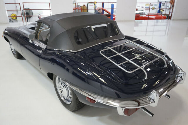 Jaguar E-Type 1969 image number 12