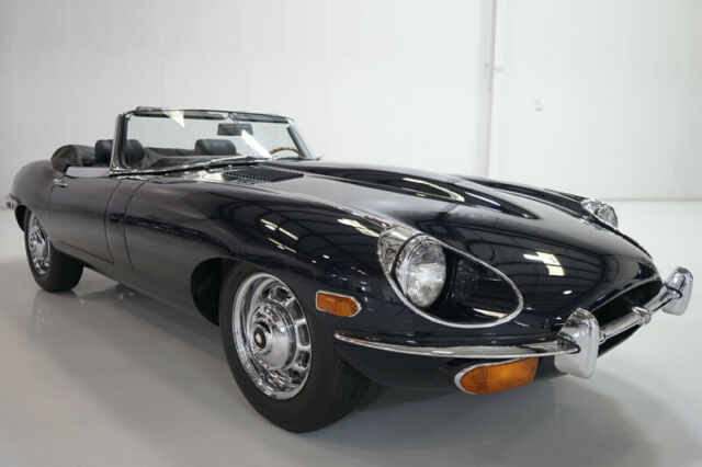 Jaguar E-Type 1969 image number 2