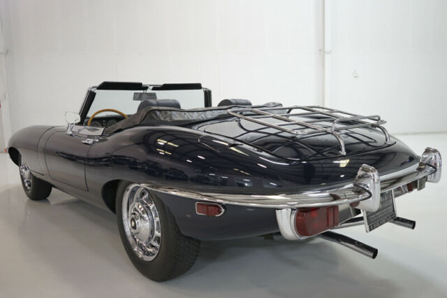 Jaguar E-Type 1969 image number 29