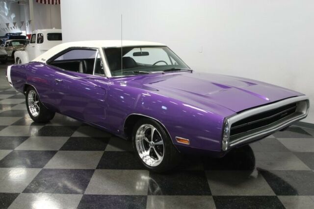 Dodge Charger 1970 image number 16