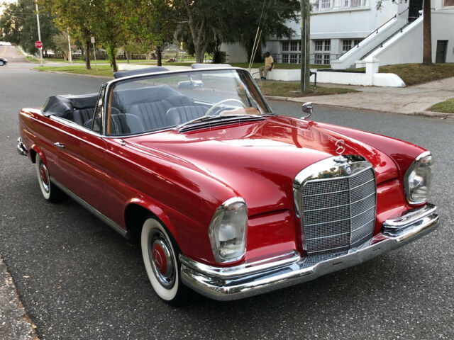 Mercedes-Benz 200-Series 1963 image number 30