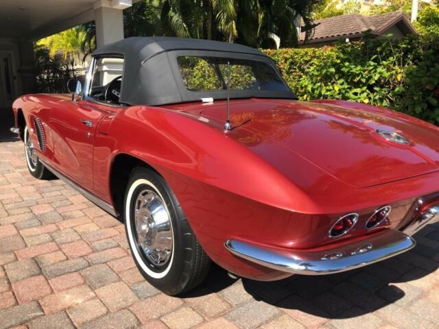 Chevrolet Corvette 1962 image number 30