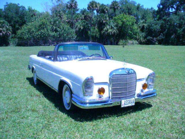 Mercedes-Benz 200-Series 1963 image number 0