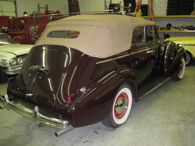 Buick 4 door 1937 image number 8