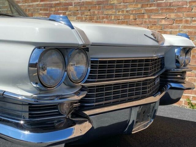 Cadillac DeVille 1963 image number 14