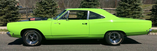 Plymouth Road Runner 1968 image number 1