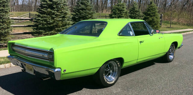 Plymouth Road Runner 1968 image number 27