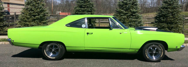 Plymouth Road Runner 1968 image number 28