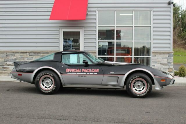 Chevrolet Corvette 1978 image number 1