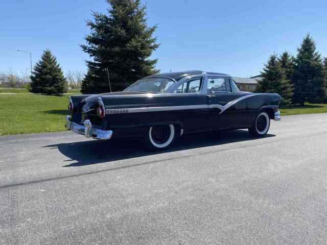 Ford Fairlane 1956 image number 28