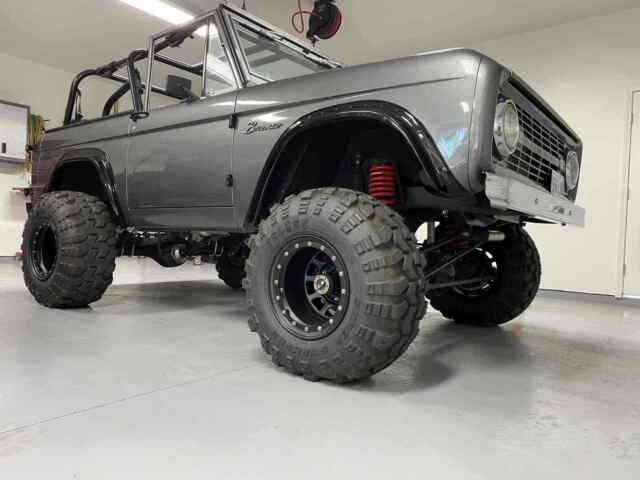 Ford Bronco 1966 image number 1