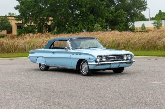 Buick Skylark Convertible 1962 image number 12