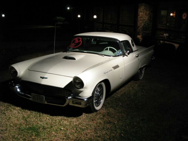 Ford Thunderbird 1957 image number 0