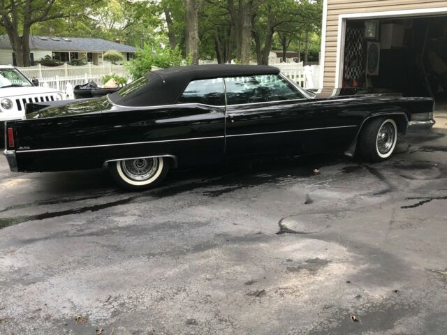 Cadillac DeVille 1970 image number 15