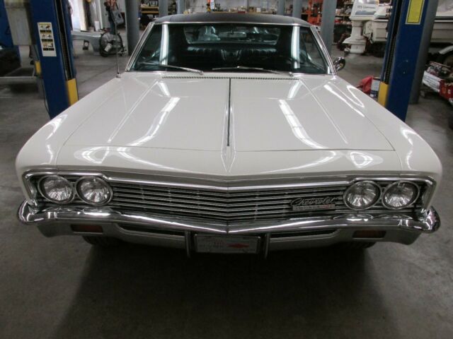 Chevrolet Impala 1966 image number 11