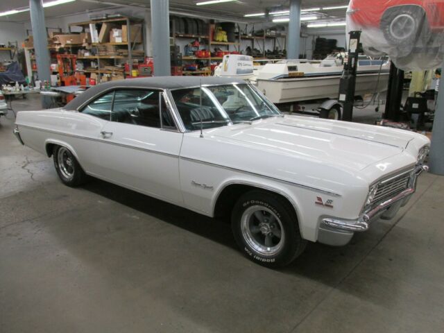 Chevrolet Impala 1966 image number 27