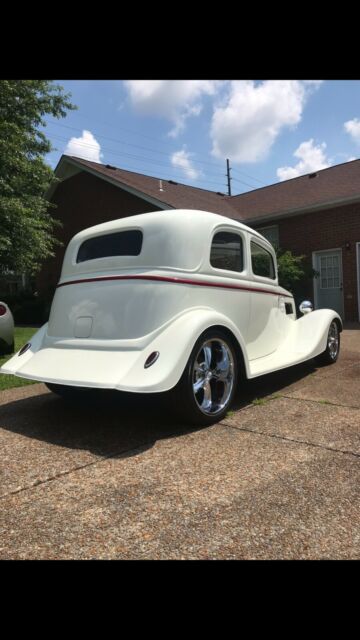 Ford 2 Door Street Rod 1933 image number 19