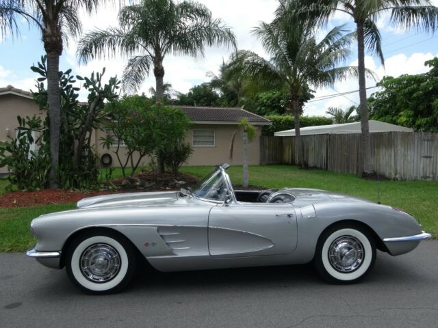 Chevrolet Corvette 1959 image number 0