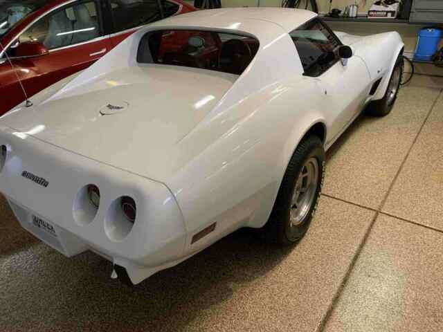 Chevrolet Corvette 1977 image number 0