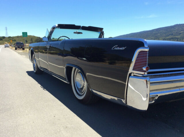 Lincoln Continental 1965 image number 33