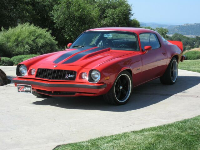 Chevrolet Camaro 1975 image number 1