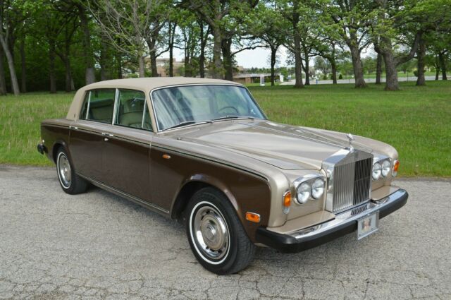 Rolls-Royce Silver Shadow 1976 image number 12