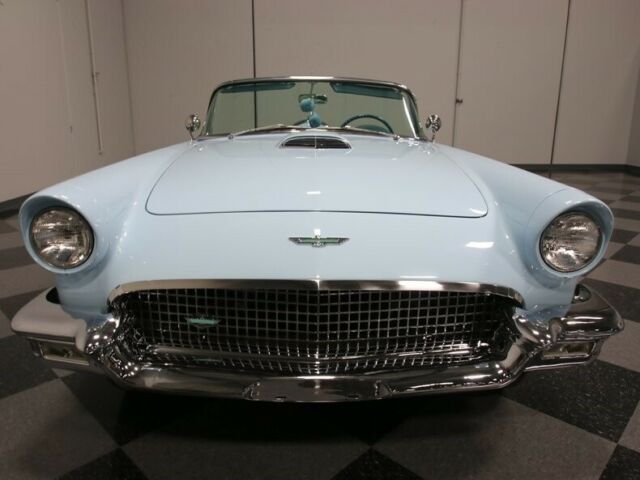 Ford Thunderbird 1957 image number 30