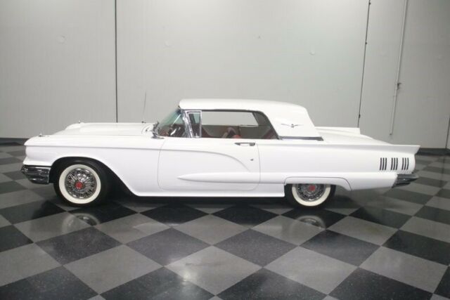 Ford Thunderbird 1960 image number 2