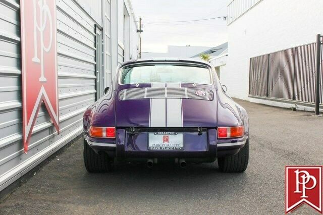 Porsche 911 1971 image number 15