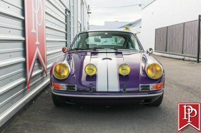 Porsche 911 1971 image number 19