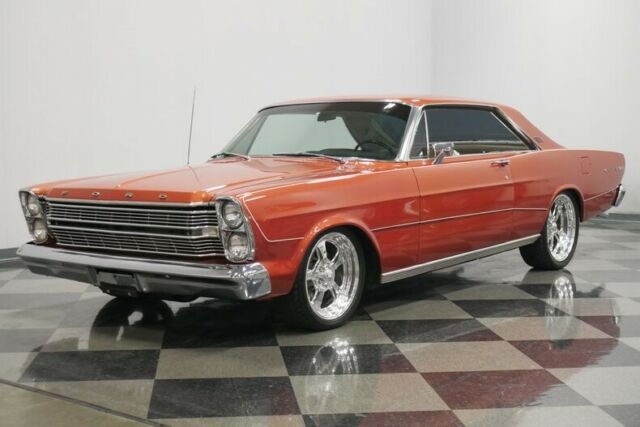 Ford Galaxie 1966 image number 29