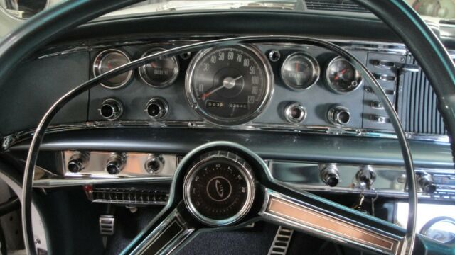 Chrysler 300 Series 1964 image number 15