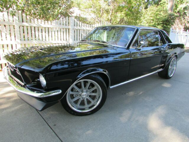 Ford Mustang 1967 image number 2