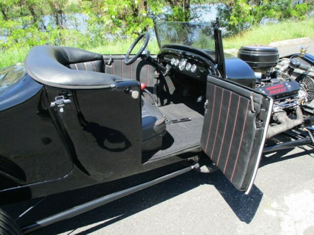 Ford Model T 1927 image number 9