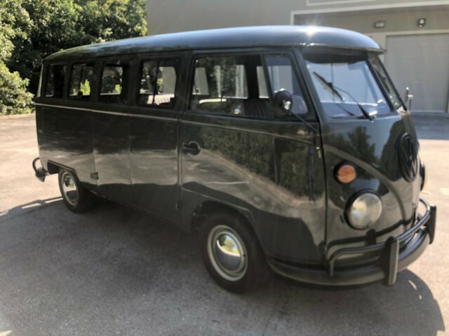 Volkswagen Bus/Vanagon 1967 image number 1