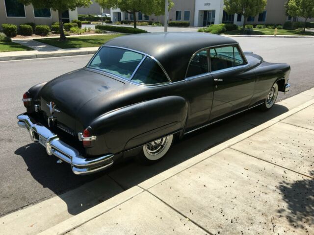 Chrysler Imperial 1952 image number 26