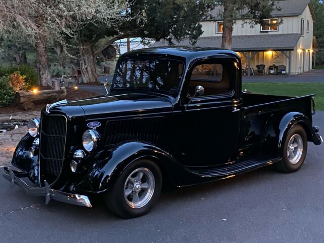 Ford Pickup 1936 image number 1