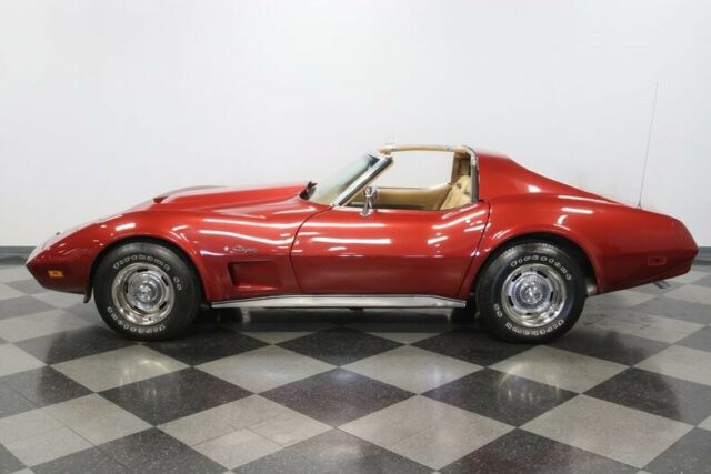 Chevrolet Corvette 1974 image number 2