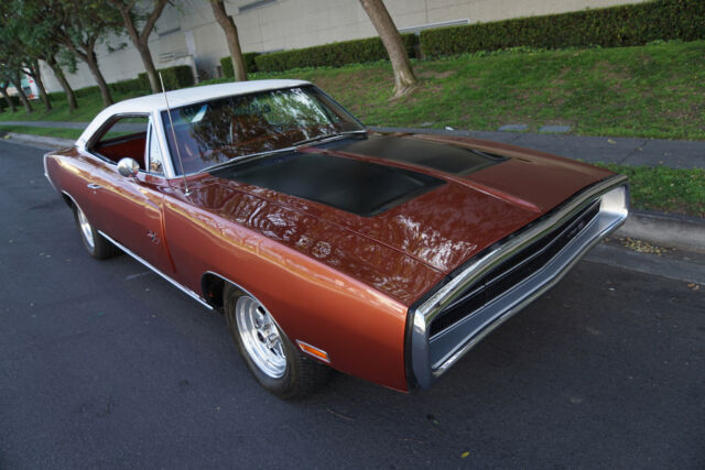 Dodge CHARGER RT 440/375HP V8 2 DR HARDTOP 1970 image number 6