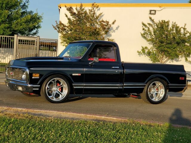 Chevrolet C-10 1971 image number 2