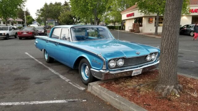 Ford Fairlane 1960 image number 18