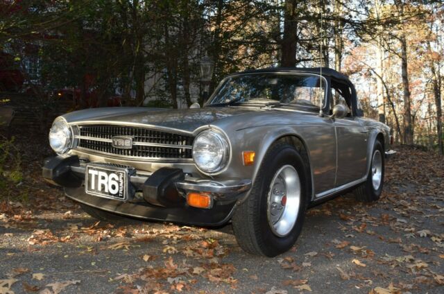 Triumph TR-6 1976 image number 0