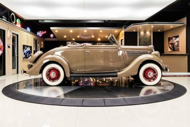 Ford Cabriolet 1935 image number 36