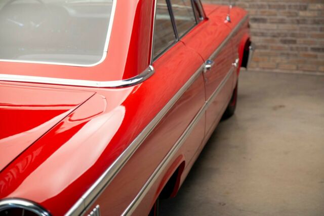 Ford Galaxie 1963 image number 30